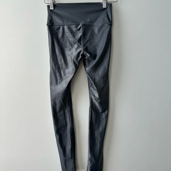 ALO Yoga High-Waist Airlift Leggings - Picture 6 of 10